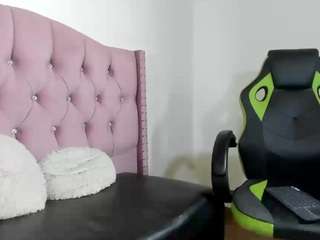 liz-grettel live webcam show