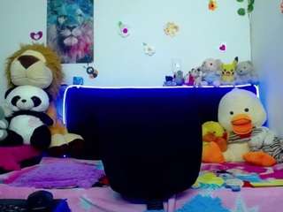 Miia-Velvett live webcam show