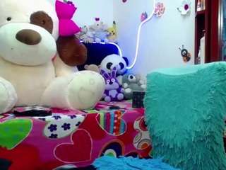 miia-velvett Live Webcam on CamSoda