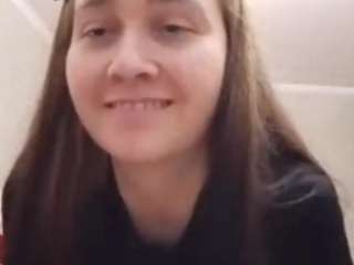 이 모델은 현재 라이브 중입니다. odettewashinski