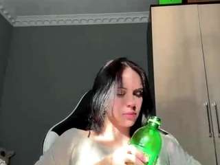 Sana live webcam show