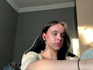Sana live webcam show
