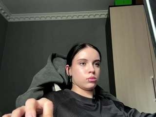 sanaskowronski live on CamSoda