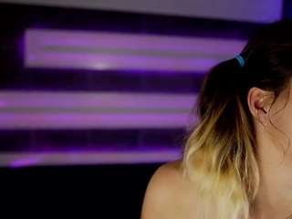 sassyivana live webcam show