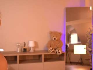 Live cam show with SassyIvana