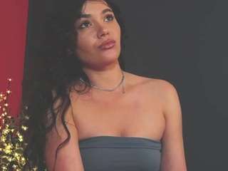 selenaalluree live webcam show