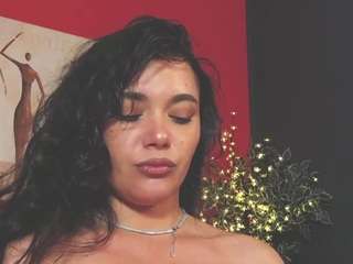 selenaalluree live webcam show