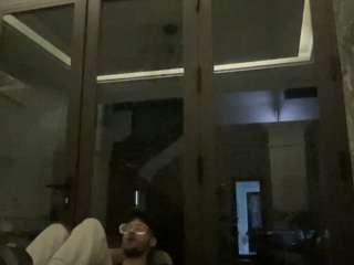 Live cam show with trillionzrecords