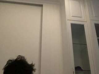 trillionzrecords live cam preview