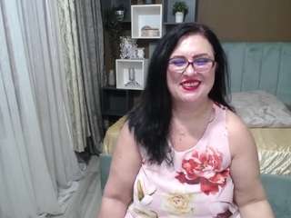 Live cam show with ValerieSmiths