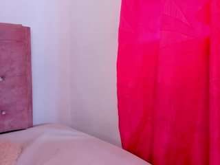 valery-adams13