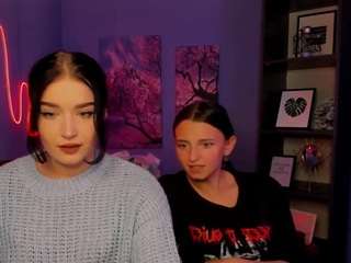 caroline-honeyy