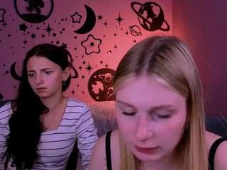 caroline-honeyy
