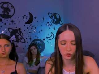 caroline-honeyy