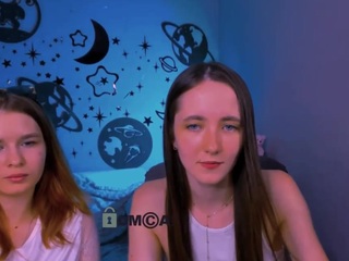 caroline-honeyy
