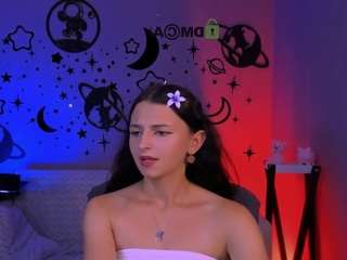 caroline-honeyy