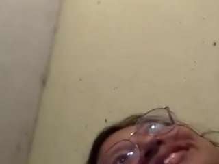 kumy2002 live webcam show