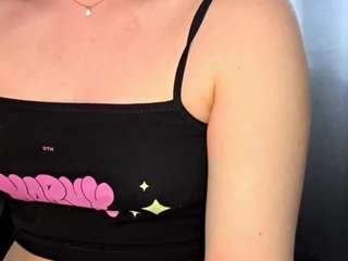 KyungAmodt live webcam show
