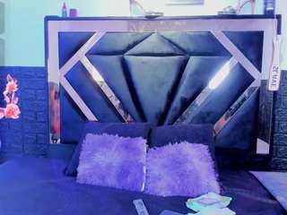 queenjen live webcam show