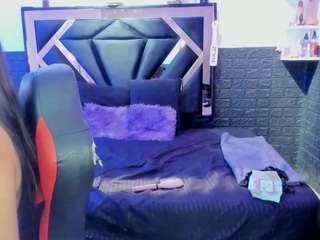 Queenjen live webcam show