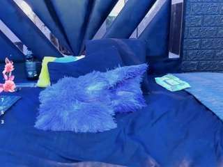 Queenjen live webcam show