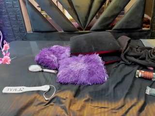 Queenjen live webcam show