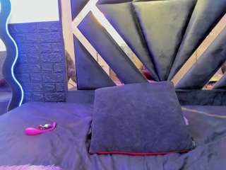 Queenjen live cam preview