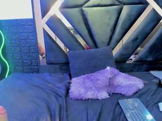 Queenjen live cam preview