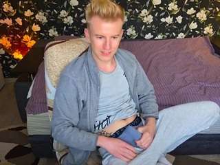 blondboylive