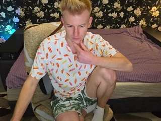 blondboylive