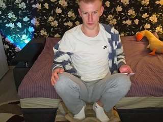blondboylive