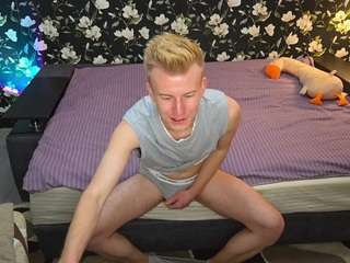 blondboylive