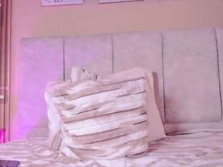 cherlynn live webcam show
