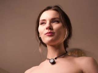 Lily live cam preview