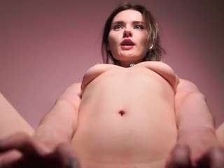 Lily live cam preview