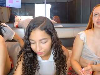 foxymia68 live webcam show