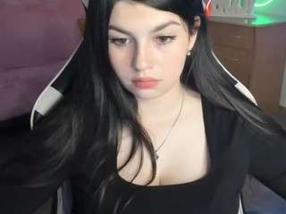 KisaModel live cam preview