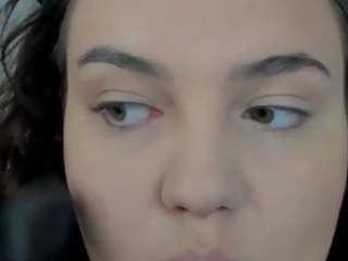 Live cam show with MaryF0x