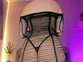 natalie-blaze live webcam show