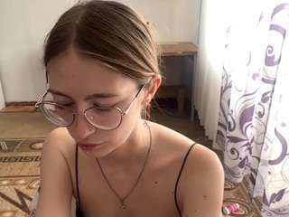 OdaRabine live webcam show