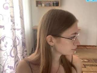 OdaRabine live webcam show