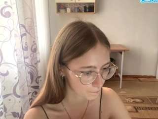 OdaRabine live webcam show