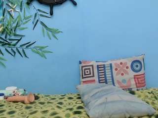 skinnyloolita18