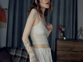 SooRollin live webcam show