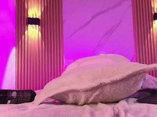 Charlotteinpole's cam show statistics and live stream