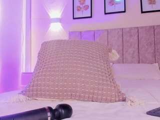 charlotteinpole live cam preview