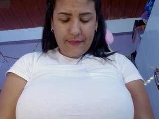 queen-carolbigtits