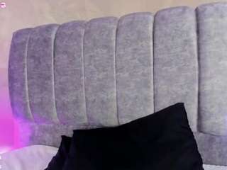 Yensy2614 live webcam show