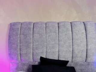 Yensy2614 live webcam show