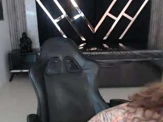 damiaoshun-ch Live Webcam on CamSoda